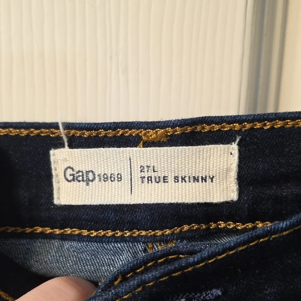 GAP Women's Dark Indigo Skinny Jeans